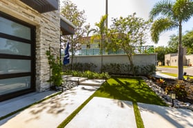 grass nice walk gravel lighting shrbus tree shade bed home