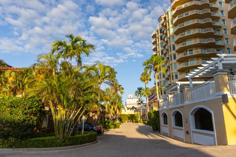 high rise condo HOA